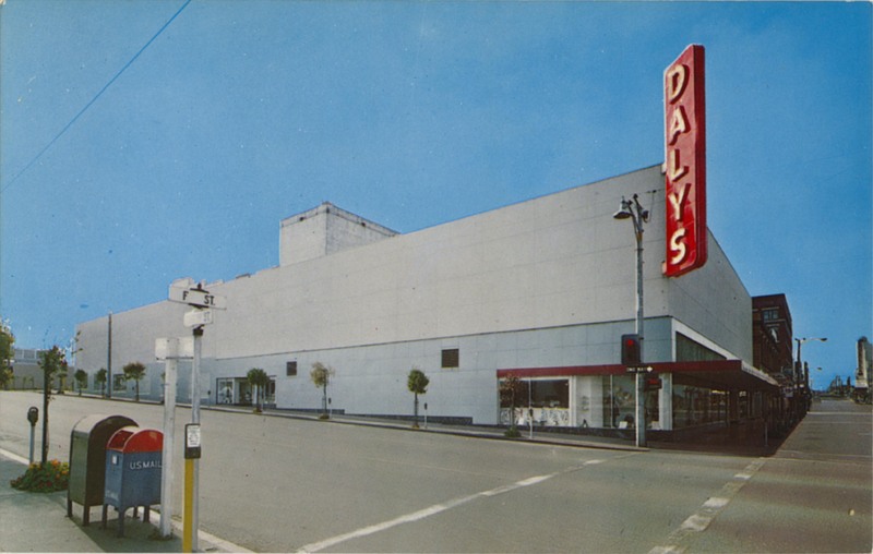 DALY'S SINCE 1895