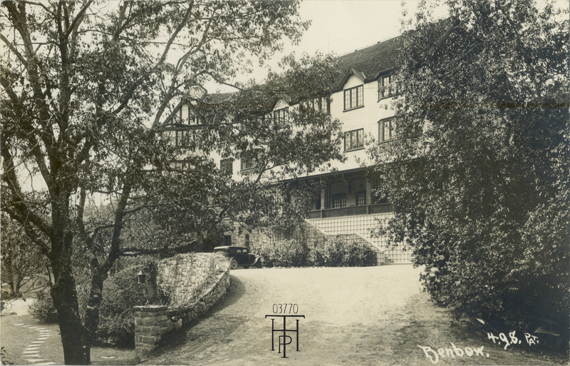 Benbow Inn - Frank Patterson RPPC