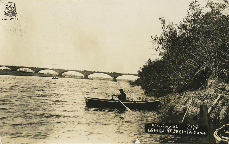 Fishing at GREIG'S RESORT - Fortuna - Bowman