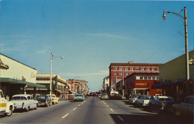 DOWNTOWN EUREKA - H S Crocker